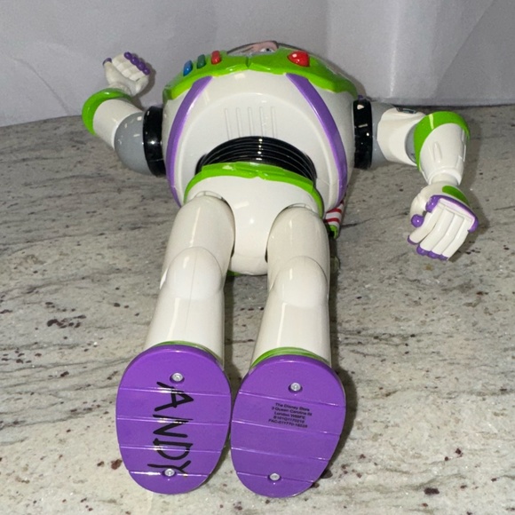 Talking Buzz Lightyear - Picture 6 of 10
